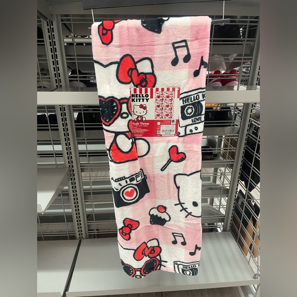 Hello Kitty Pink and White Blanket Valentine’s Day